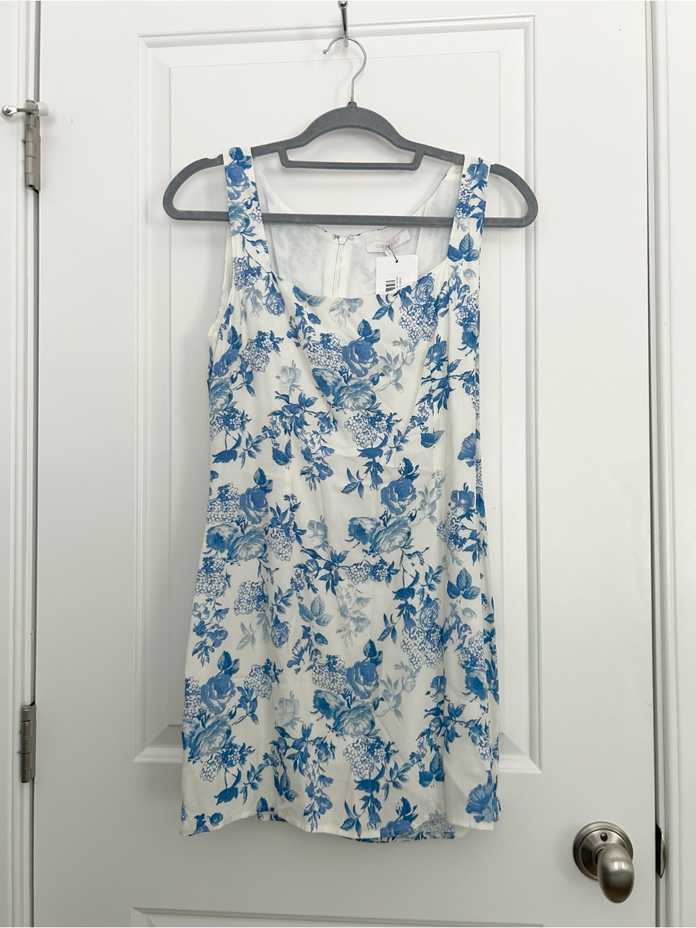 Olivaceous NWT Floral White Blue Mini Dress